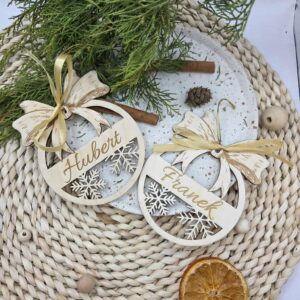 Bombka imienna z kokardą